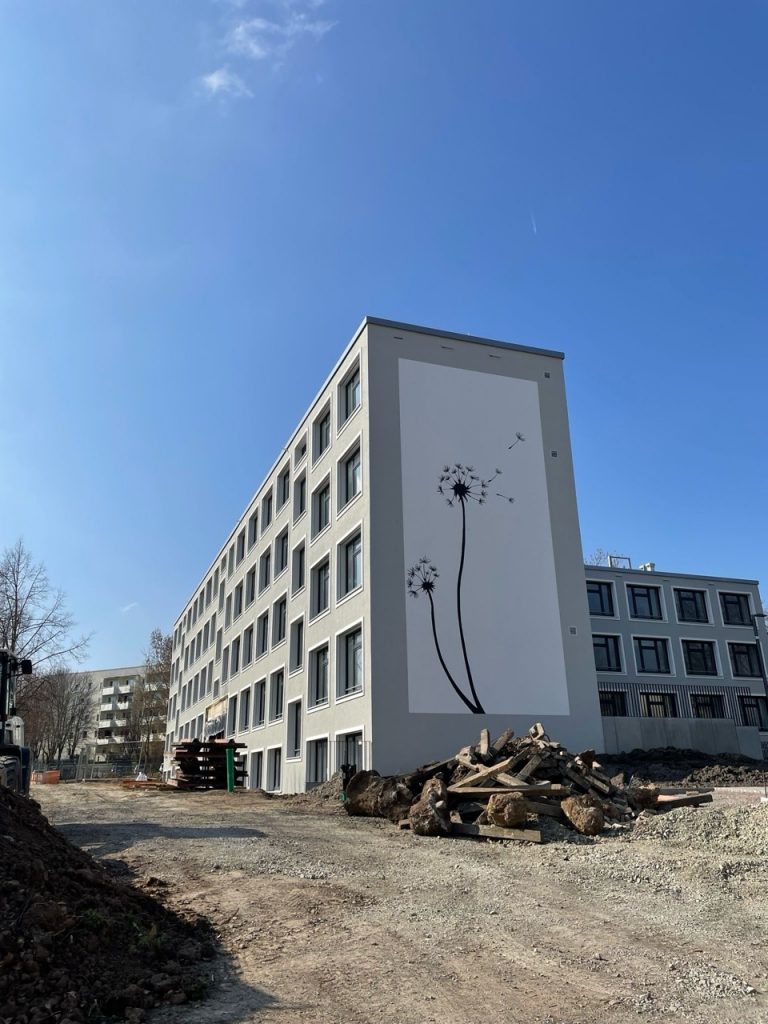 Groß (cb7cd112-bfc8-4619-b09d-e26f06274029)